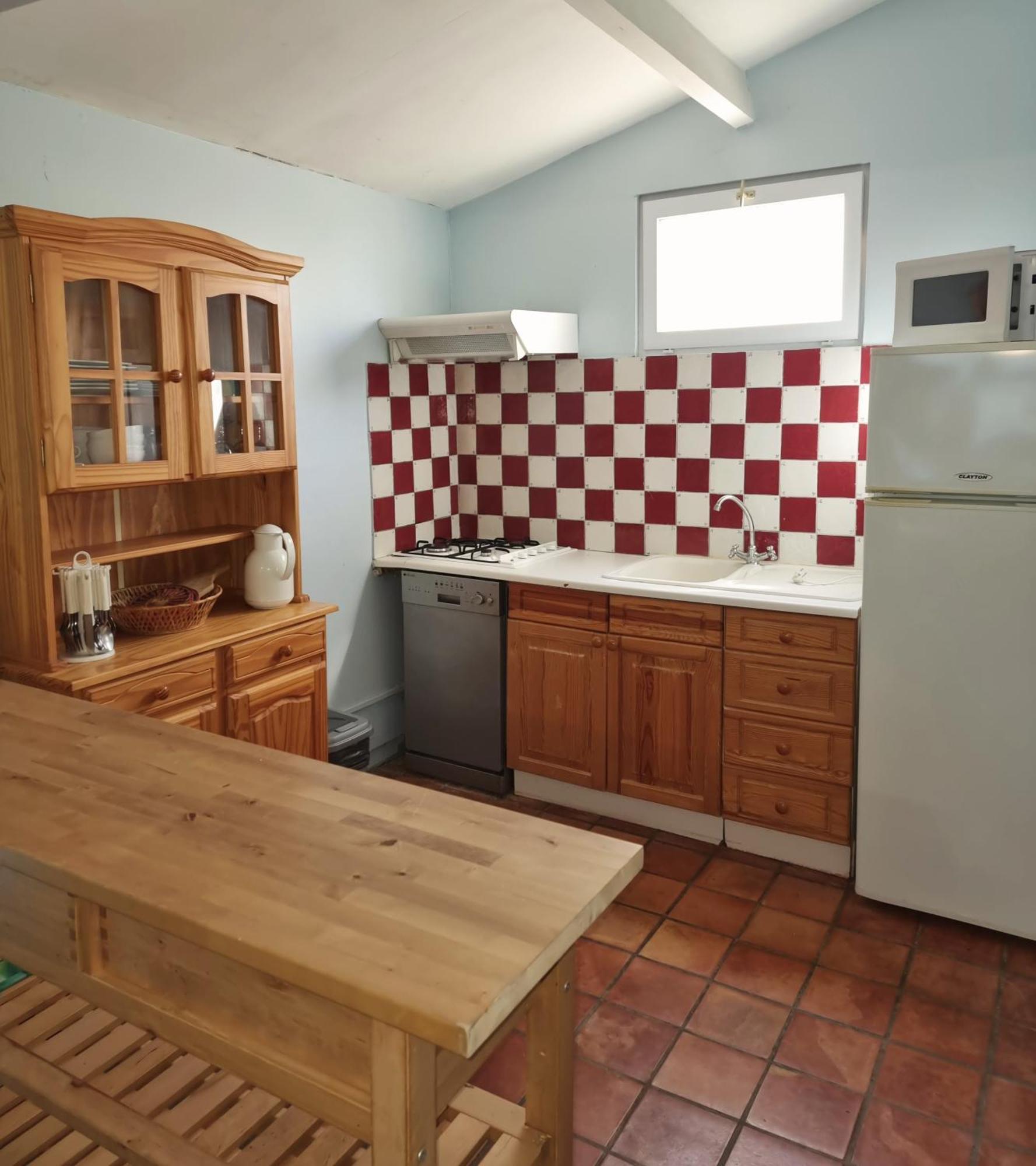 Apartamento Pousterle De Sabran - Piscine & Hammam Habitación foto
