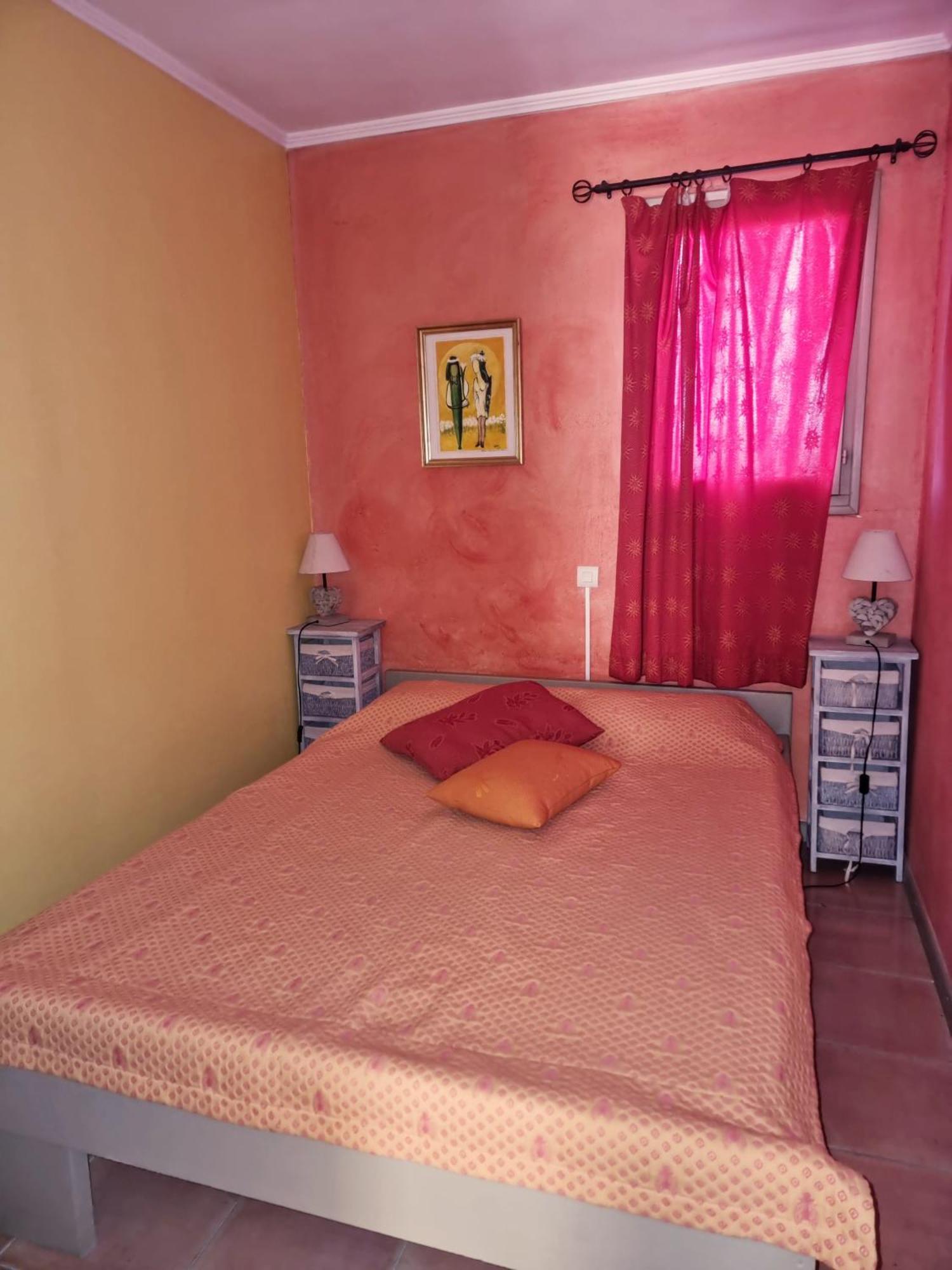 Apartamento Pousterle De Sabran - Piscine & Hammam Habitación foto