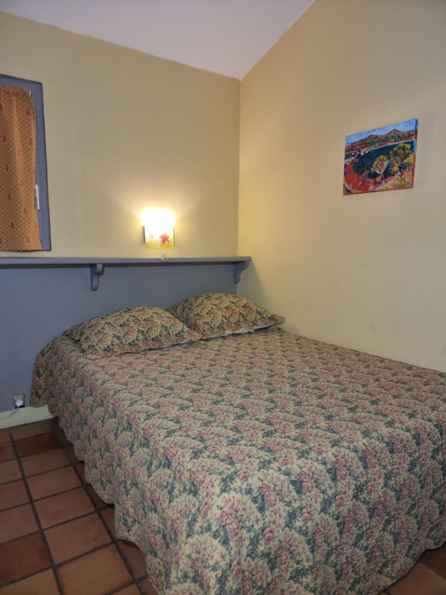 Apartamento Pousterle De Sabran - Piscine & Hammam Habitación foto